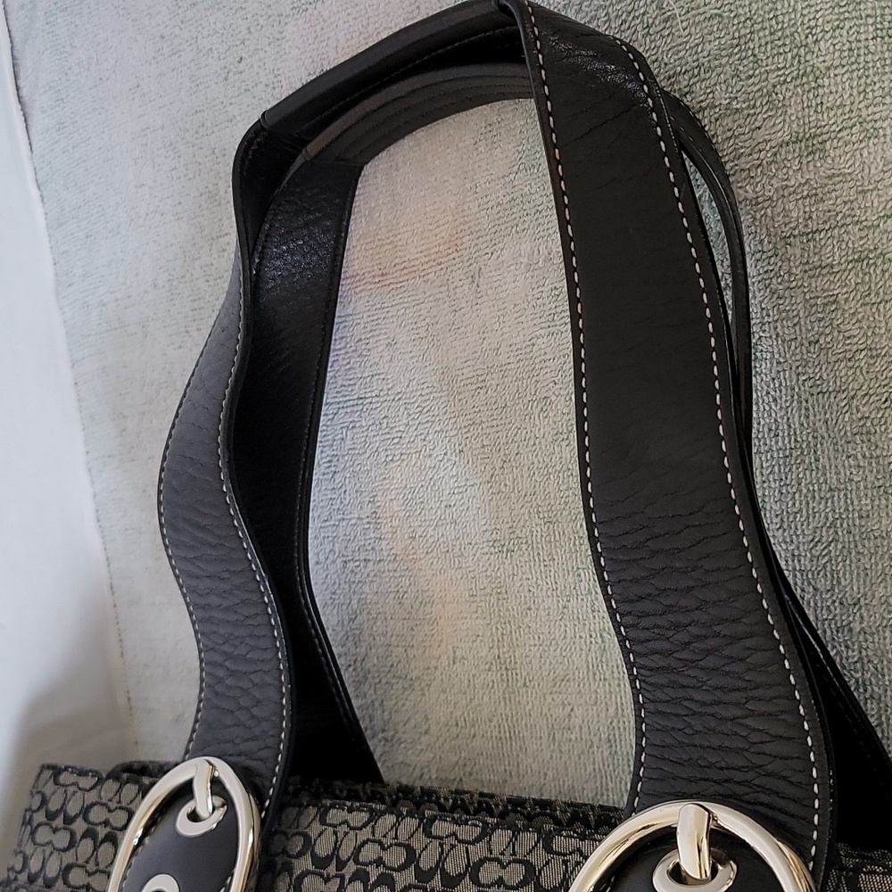 Coach vintage signature C and leather shoulder handbag - Picture 9 of 16